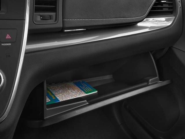 2017 Toyota Sienna SE 8 Passenger