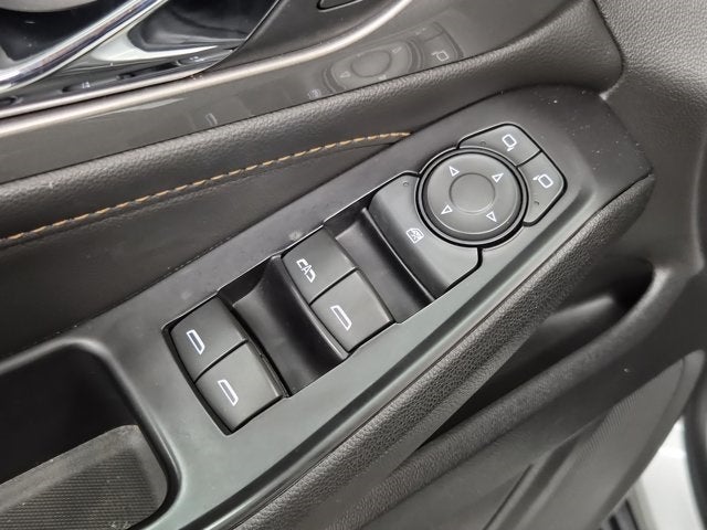 2018 Chevrolet Traverse LT Cloth w/1LT