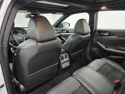 2023 Nissan Maxima SR