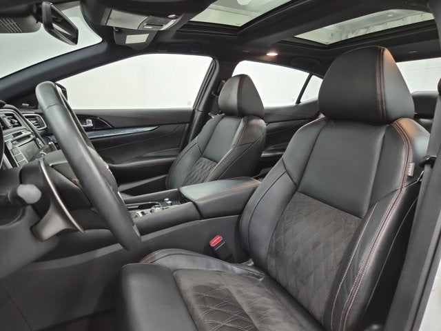 2023 Nissan Maxima SR