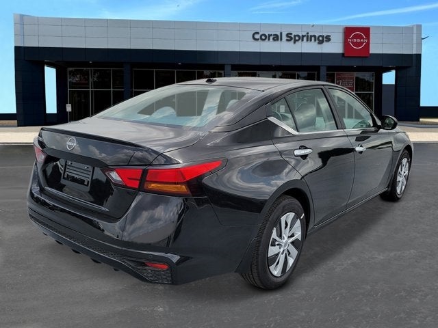 2025 Nissan Altima S