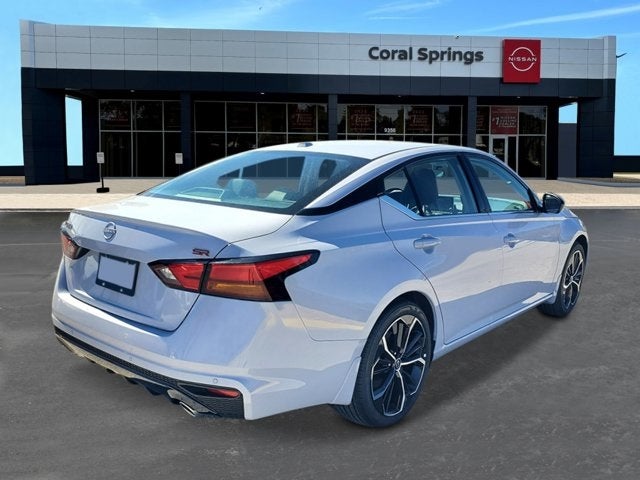 2025 Nissan Altima SR