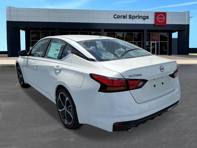 2025 Nissan Altima SR
