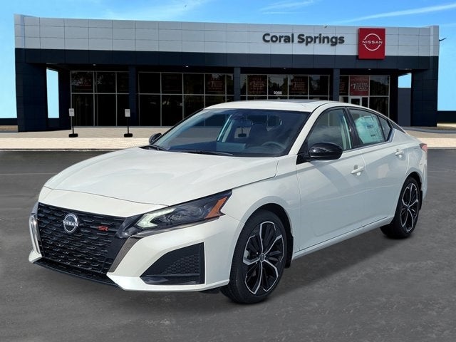 2025 Nissan Altima SR