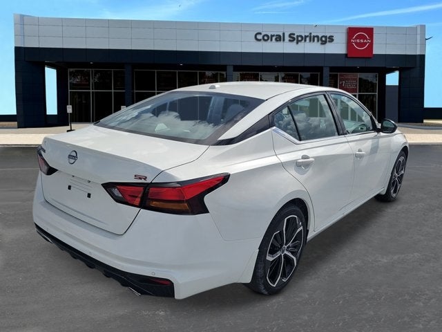 2025 Nissan Altima SR
