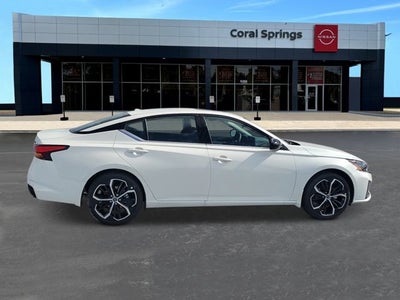 2025 Nissan Altima SR