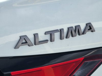 2025 Nissan Altima SR