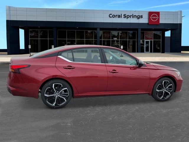 2025 Nissan Altima SR