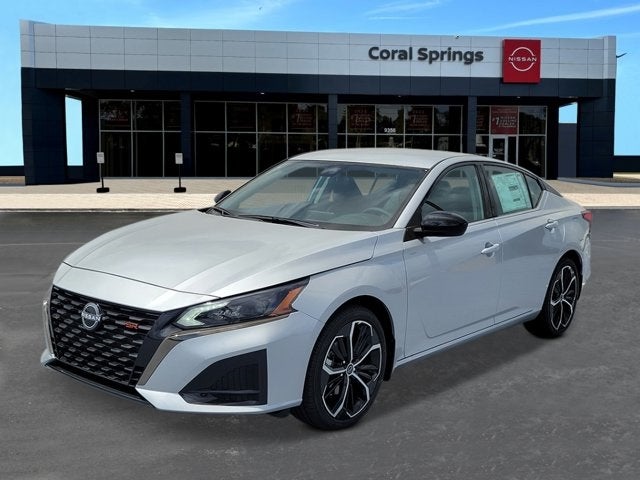 2025 Nissan Altima SR