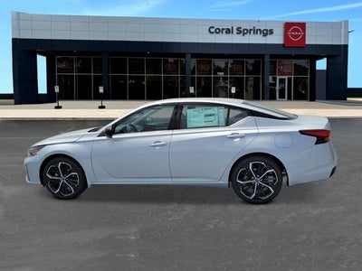2025 Nissan Altima SR