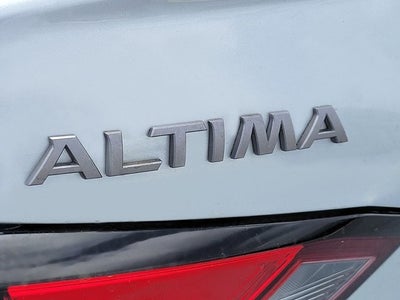 2025 Nissan Altima SR