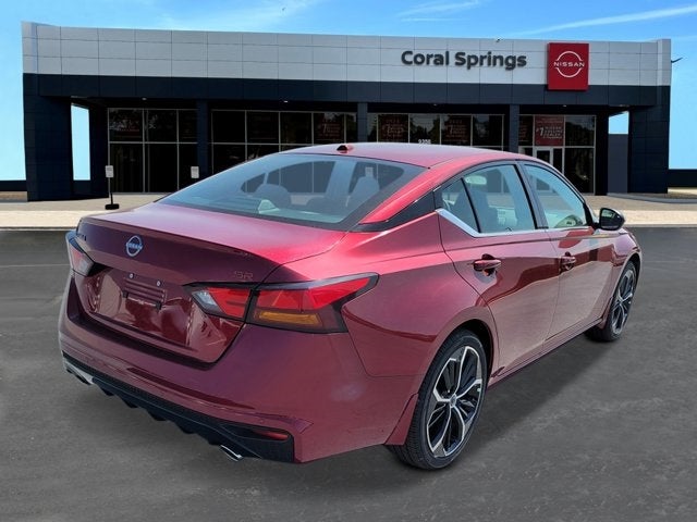 2025 Nissan Altima SR