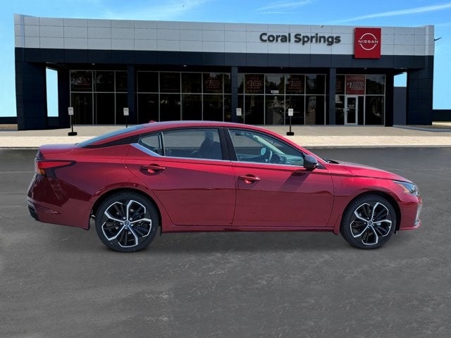 2025 Nissan Altima SR