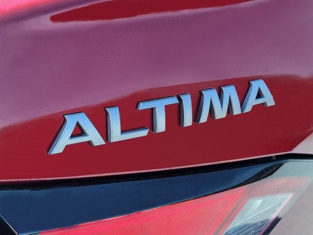 2025 Nissan Altima SR