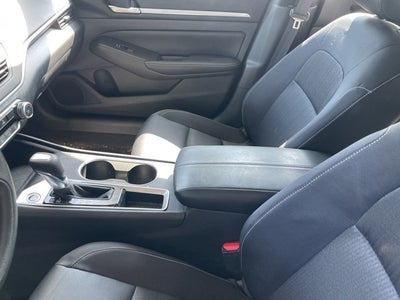 2022 Nissan Altima SV