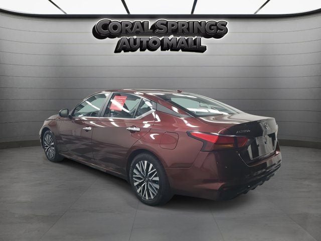 2024 Nissan Altima SV