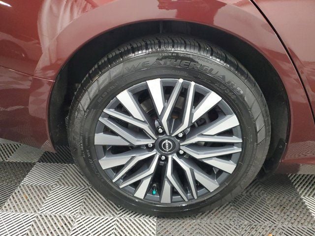 2024 Nissan Altima SV