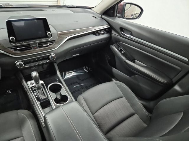 2023 Nissan Altima SV