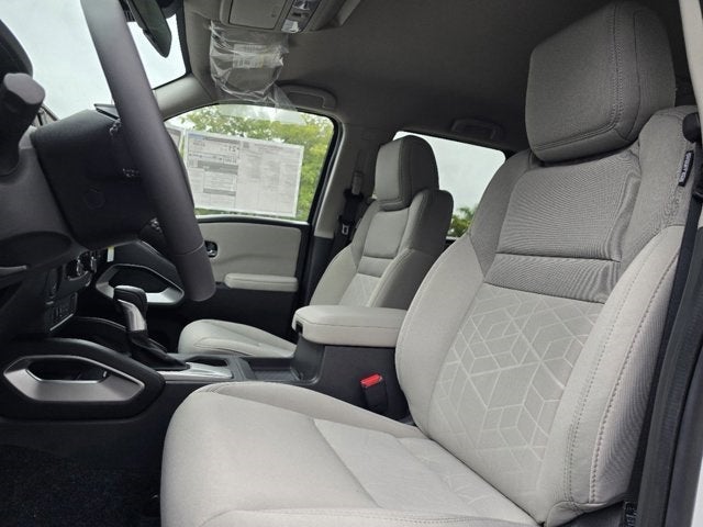 2025 Nissan Frontier Crew Cab SV