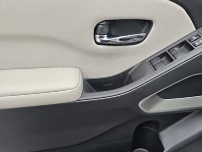 2025 Nissan Frontier Crew Cab SV