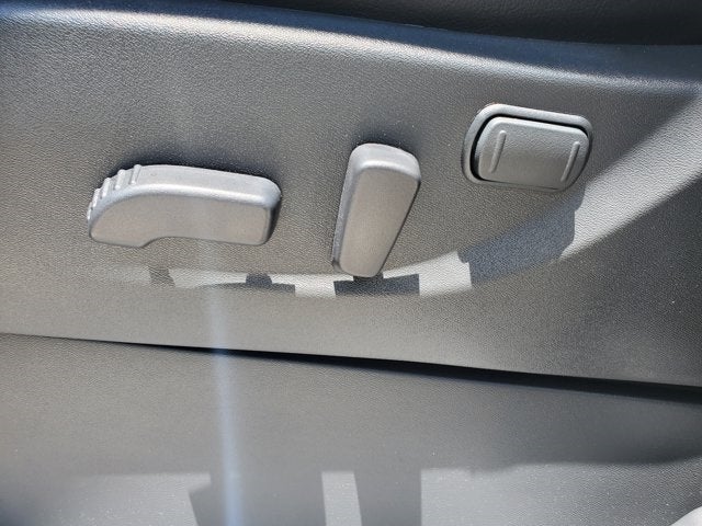 2025 Nissan Frontier Crew Cab SL Long Bed