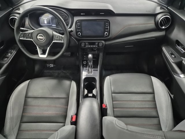 2022 Nissan Kicks SR