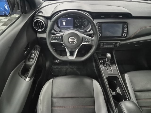 2022 Nissan Kicks SR