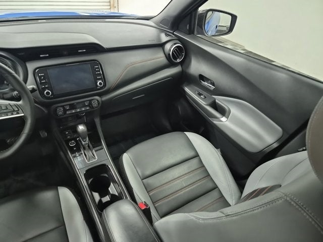 2022 Nissan Kicks SR