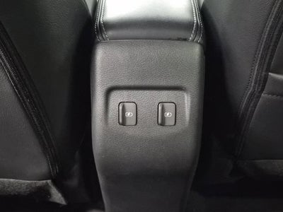 2022 Nissan Kicks SR