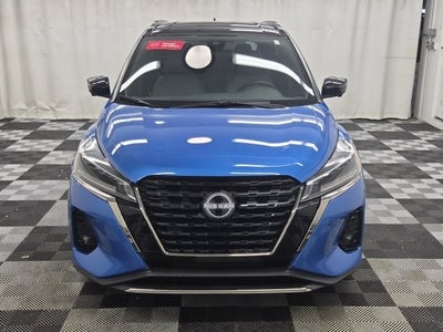 2022 Nissan Kicks SR