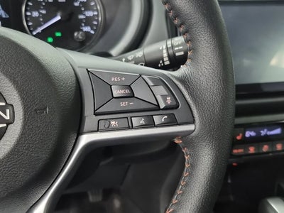 2022 Nissan Kicks SR