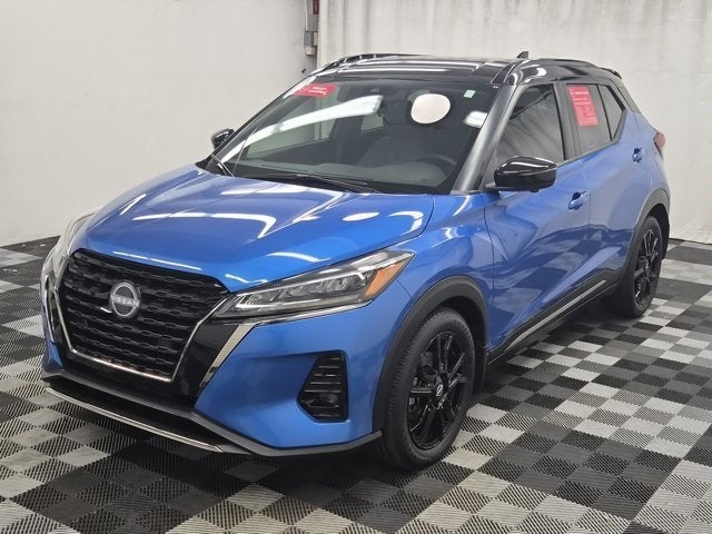 2022 Nissan Kicks SR