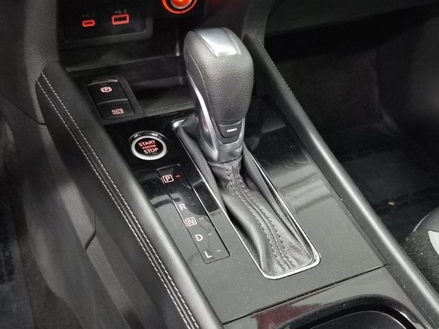 2022 Nissan Kicks SR