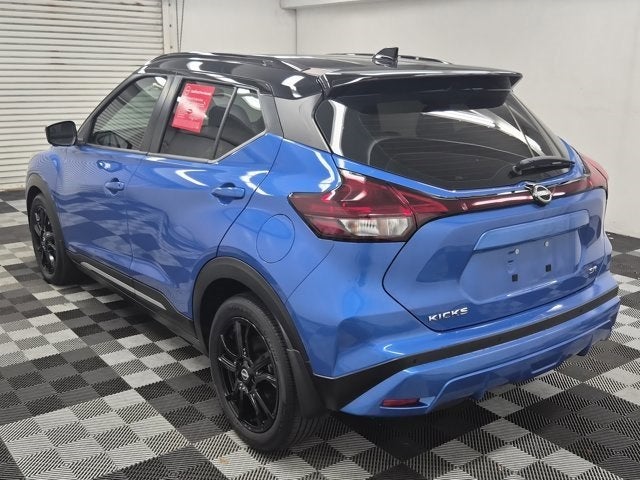 2022 Nissan Kicks SR