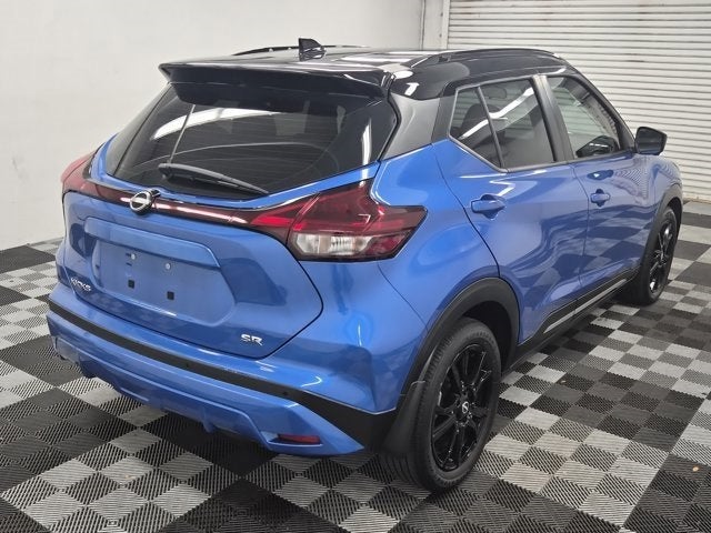 2022 Nissan Kicks SR