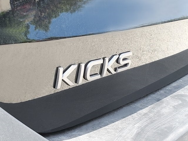 2025 Nissan Kicks S