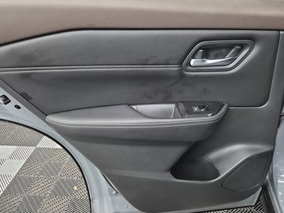 2022 Nissan Rogue SL