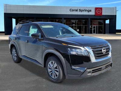 2025 Nissan Pathfinder SV