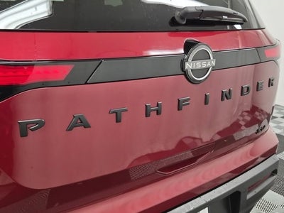 2022 Nissan Pathfinder SV