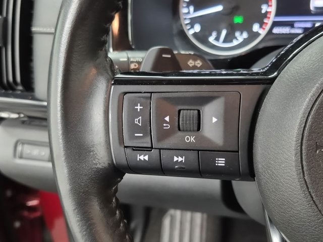 2022 Nissan Pathfinder SV