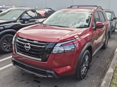 2022 Nissan Pathfinder SV