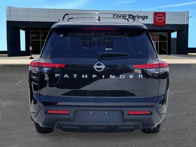 2025 Nissan Pathfinder SV