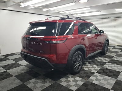 2022 Nissan Pathfinder SV