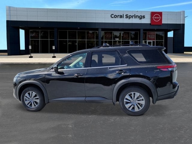 2025 Nissan Pathfinder SV