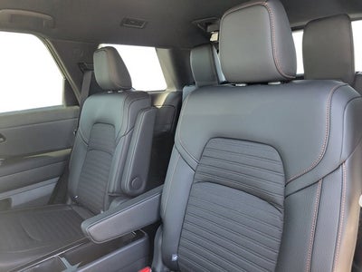 2025 Nissan Pathfinder Rock Creek®