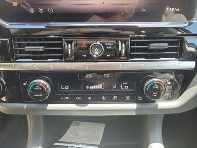 2026 Nissan Pathfinder SV