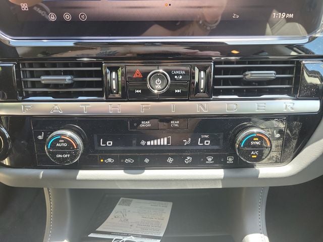 2026 Nissan Pathfinder SV