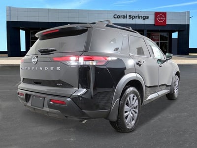2026 Nissan Pathfinder SV