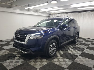 2022 Nissan Pathfinder SL