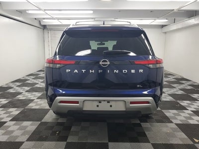 2022 Nissan Pathfinder SL